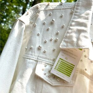 WHITE PEARL Denim Jacket  23” Pit n 23” L